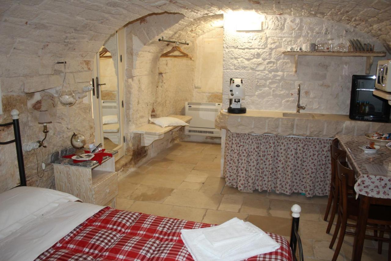 アルベロベッロTrulli Occhi Di Pietraアパートメント エクステリア 写真
