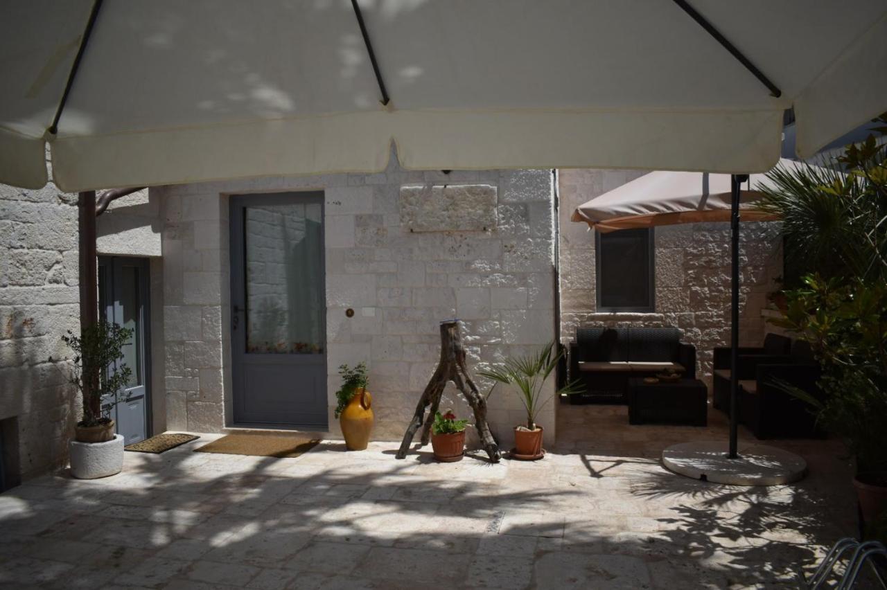 アルベロベッロTrulli Occhi Di Pietraアパートメント エクステリア 写真